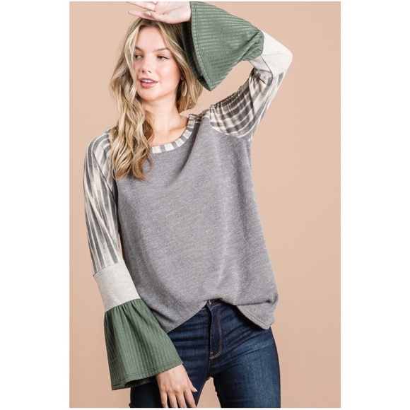 Bibi Color Block Ribbed Bell Sleeve Long sleeve Knit top - Picture 2 of 7